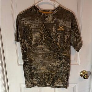 Realtree Men's Camouflage Shirt